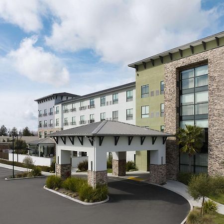 Hotel Centro Sonoma Wine Country, Tapestry Collection Hilton ロナート・パーク エクステリア 写真
