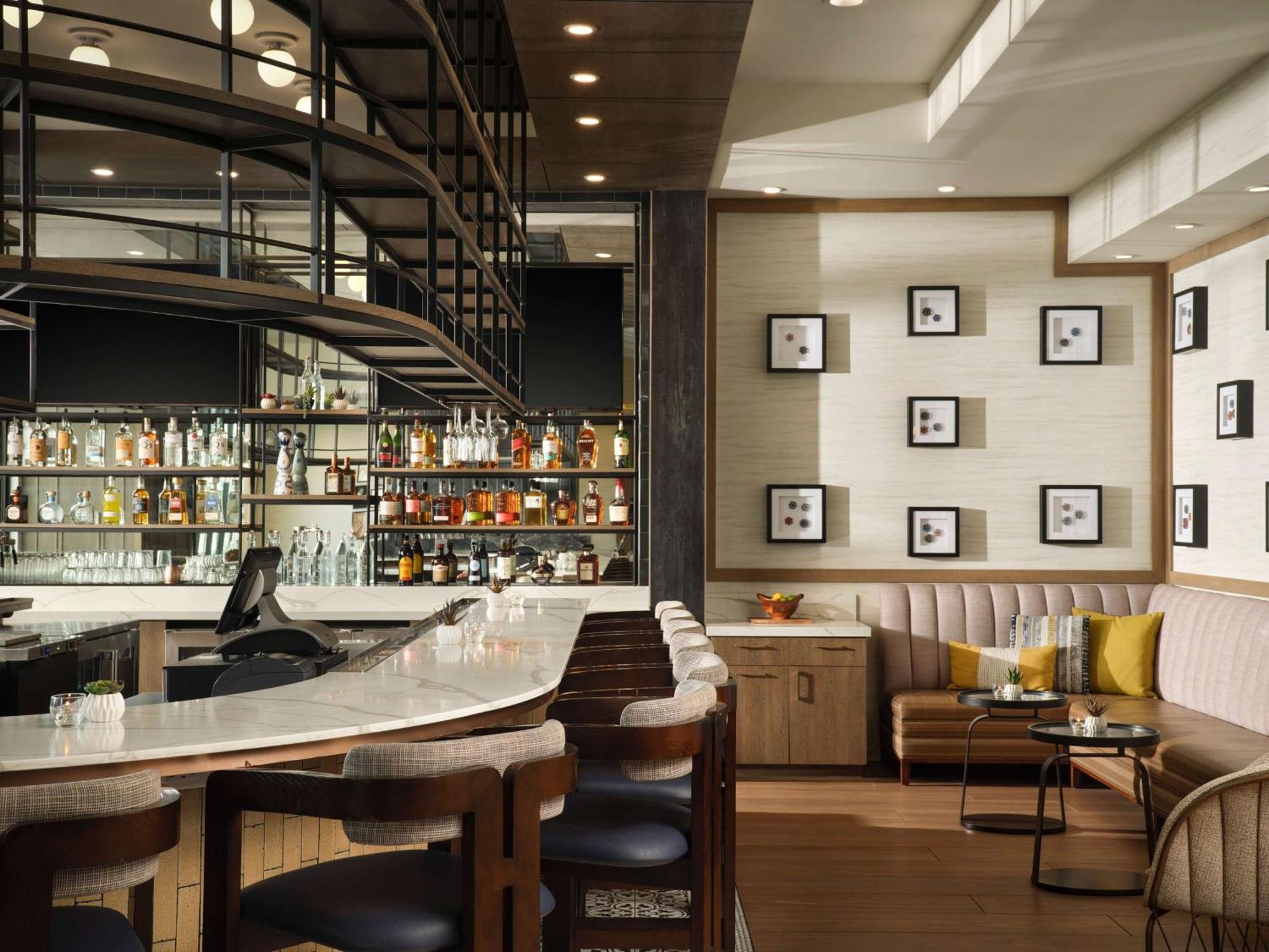 Hotel Centro Sonoma Wine Country, Tapestry Collection Hilton ロナート・パーク エクステリア 写真
